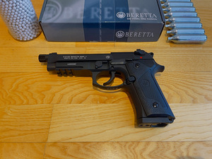 UUS UMAREX BERETTA M9A3 Airsoft 6mm CO2 Blowback (2 foto / 10)