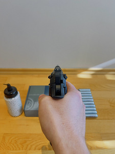 UUS UMAREX BERETTA M9A3 Airsoft 6mm CO2 Blowback (8 foto / 10)