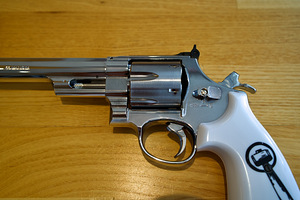 UUS UMAREX SMITH & WESSON 629 6,5 CO2 Revolver (6 foto / 10)