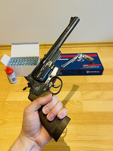 НОВЫЙ UMAREX SMITH & WESSON M29 8 3/8" 4,5мм CO2 револьверны (5 фото из 10)