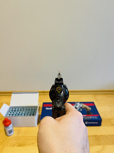 НОВЫЙ UMAREX SMITH & WESSON M29 8 3/8" 4,5мм CO2 револьверны (8 фото из 10)