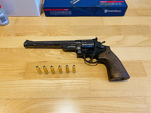 НОВЫЙ UMAREX SMITH & WESSON M29 8 3/8" 4,5мм CO2 револьверны (10 фото из 10)