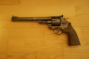 UUS UMAREX SMITH & WESSON M29 8 3/8" 4,5mm CO2 revolver kit (2 foto / 10)