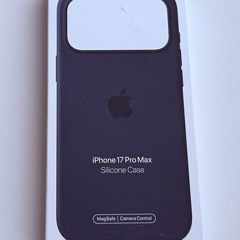 Apple iPhone 17 Pro Max Silicone Case with Magsafe ,Midnight