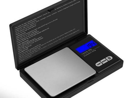 Mini svari ar vāku 200g / 0.01g (P23508)