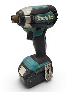 Akutrell Makita DTD153 + aku 5.0Ah (1 foto / 5)