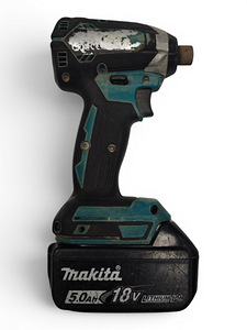 Akutrell Makita DTD153 + aku 5.0Ah (2 foto / 5)