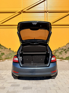 Škoda Fabia (7 фото из 15)
