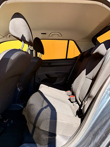Škoda Fabia (10 фото из 15)