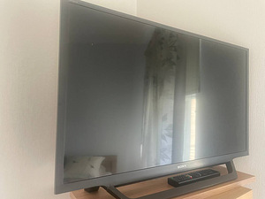 SONY телевизор (1 фото из 2)