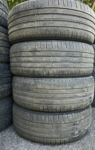 R19 rehvid 235 50 19 pirelli 4-5mm 4tk (1 foto / 1)