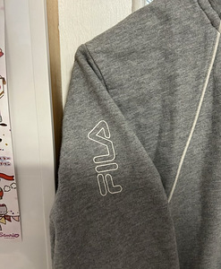 FILA sports zip-up jacket L size (2 foto / 4)