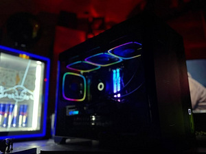 14-ядерный игровой компьютер с водяным охлаждением, RTX 5060, DDR5 (4 фото из 5)