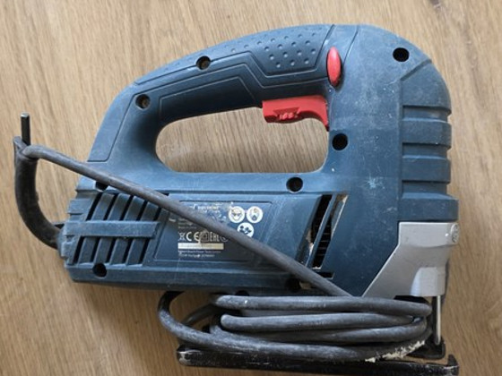 Лобзик Bosch GST 8000