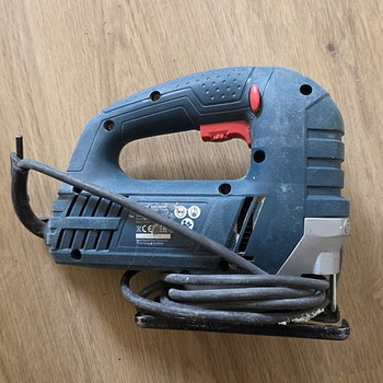 Лобзик Bosch GST 8000