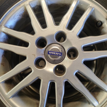 Volvo R15 veljed