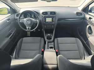 Volkswagen Golf Tech Package 2.0 (2 foto / 5)