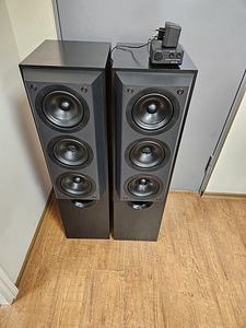 KEF Model 105/3 High-End 4-Way Loudspeaker+ KEF KUBE (3 foto / 9)