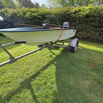 Soome mootorpaat 3.85m + Evinrude 20/25hp + haagis