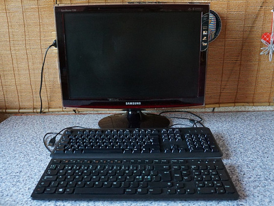 Monitor Samsung "20"+ klaviatuur, hiir.