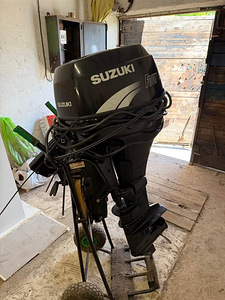 Лодочный мотор Suzuki DF30L (3 фото из 7)