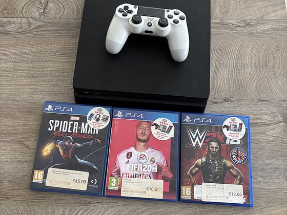 PlayStation 4
