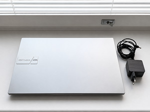 Asus VivoBook 16 (2 фото из 2)