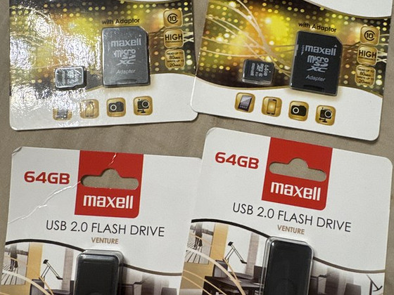 Maxell флешка/карта памяти 64 ГБ