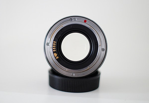 Carl Zeiss Planar 50/1.4 ZE (Canon) (2 foto / 6)