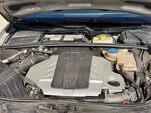 Audi A4 (11 фото из 11)