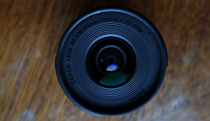 Canon RF-S 18-45mm F4.5-6.3 IS STM (1 foto / 3)