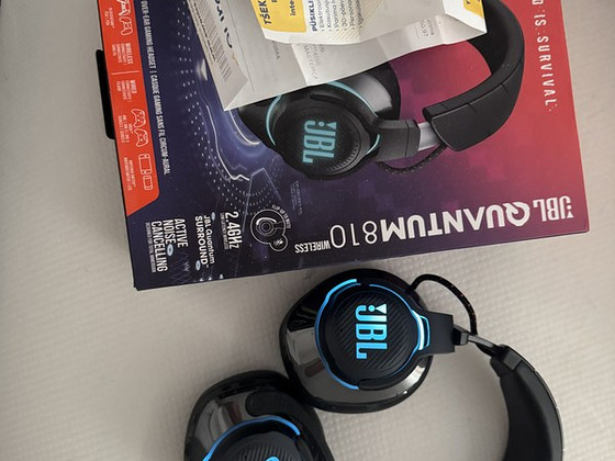 JBL Quantum 810 Наушники