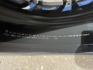 21" оригинальные диски Porsche Panamera разной ширины 5x130 + шины (9 фото из 10)