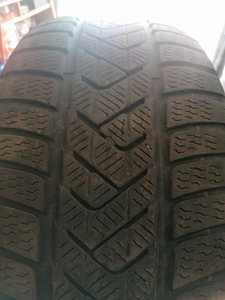 Шины Pirelli 245/50R19 (1 фото из 5)