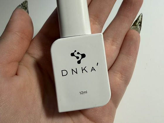 Dnka Rubber Base