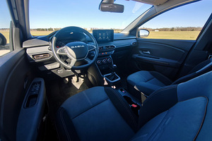 Dacia Jogger Extreme 1.0 74kW LPG 7-kohta (5 foto / 9)