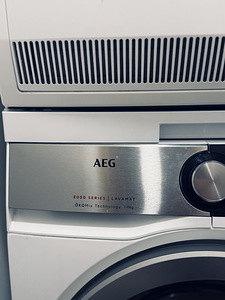 Стиральная машина AEG (3 фото из 3)