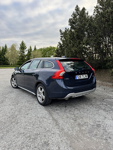 Volvo v60 (4 фото из 8)