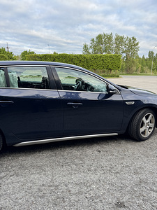 Volvo v60 (6 фото из 8)