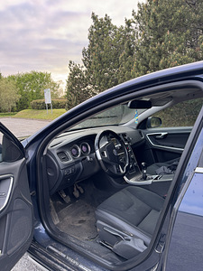 Volvo v60 (7 фото из 8)