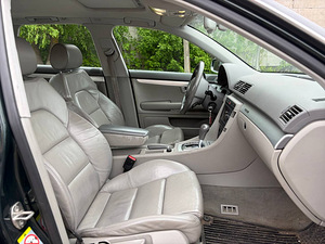 AUDI A4 AVANT (6 фото из 8)
