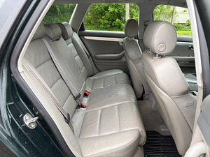 AUDI A4 AVANT (8 фото из 8)