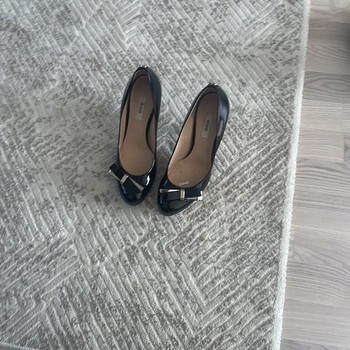 Туфли Guess размер 40