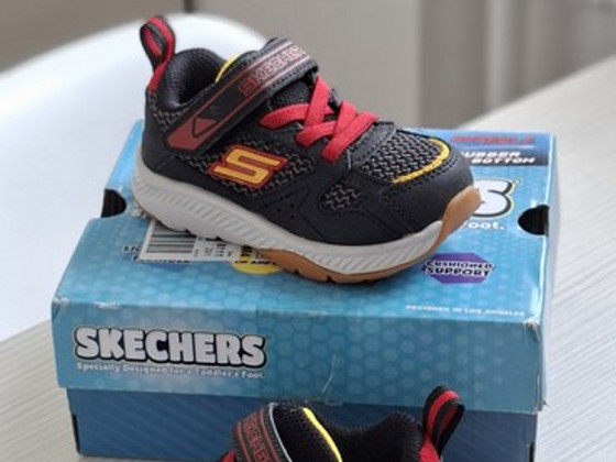 Uued! Skechers nahk tossud s21