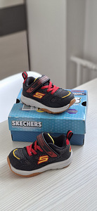 Uued! Skechers nahk tossud s21 (1 foto / 6)