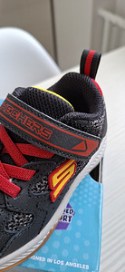 Uued! Skechers nahk tossud s21 (4 foto / 6)