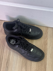 Кроссовки Air Force 1 07 - черные (1 фото из 4)