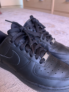 Кроссовки Air Force 1 07 - черные (2 фото из 4)