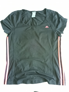 Спортивный костюм (3 фото из 4)