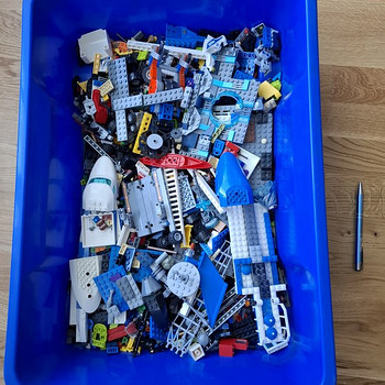 Детали LEGO для самолета